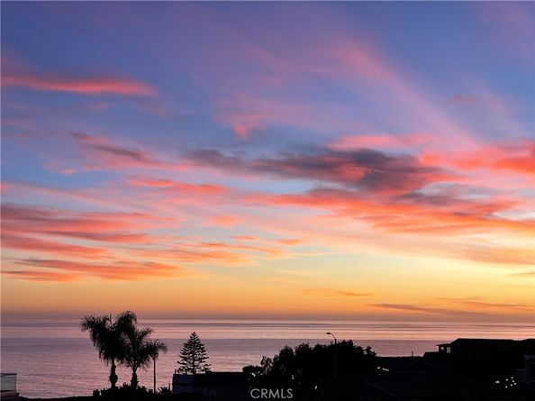 320 Ashton Drive, Laguna Beach CA 92651