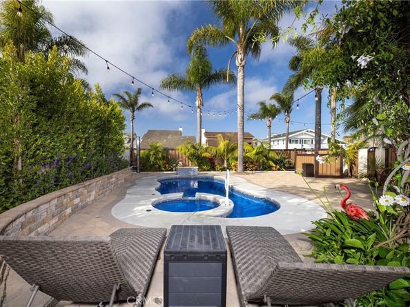 16561 Wanderer Lane, Huntington Beach CA 92649