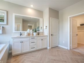 2066 Woolem Place, Escondido CA 92026
