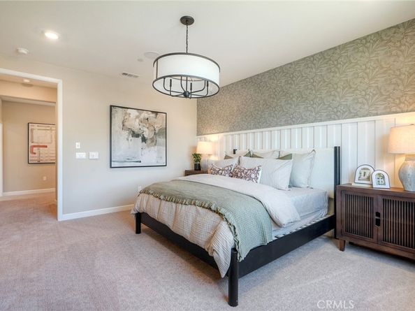 2066 Woolem Place, Escondido CA 92026