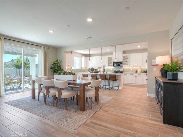 2066 Woolem Place, Escondido CA 92026