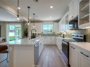 2066 Woolem Place, Escondido CA 92026