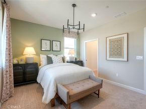 2066 Woolem Place, Escondido CA 92026