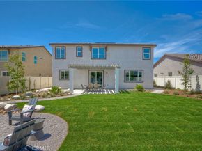 2066 Woolem Place, Escondido CA 92026