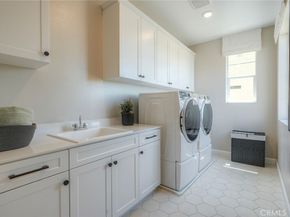 2066 Woolem Place, Escondido CA 92026