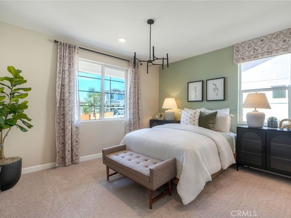 2066 Woolem Place, Escondido CA 92026