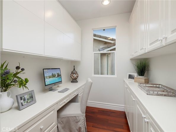 19084 Redford Lane, Huntington Beach CA 92648