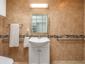 19084 Redford Lane, Huntington Beach CA 92648