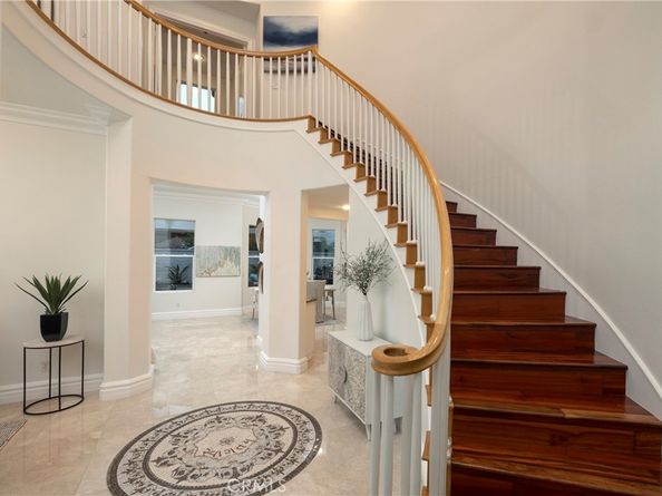 19084 Redford Lane, Huntington Beach CA 92648