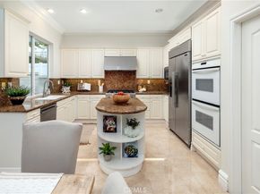 19084 Redford Lane, Huntington Beach CA 92648