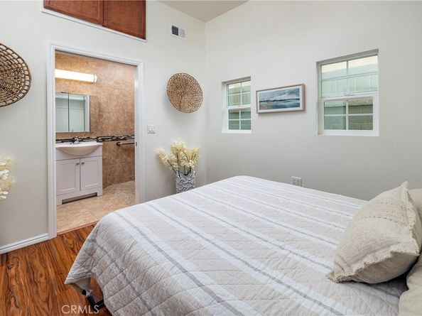 19084 Redford Lane, Huntington Beach CA 92648