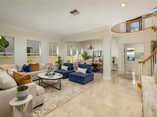 19084 Redford Lane, Huntington Beach CA 92648