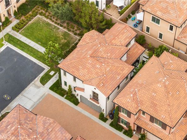 152 Toretta, Irvine CA 92602