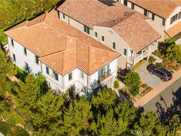 100 Viano, Irvine CA 92602