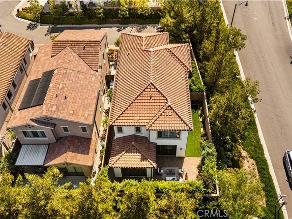 100 Viano, Irvine CA 92602