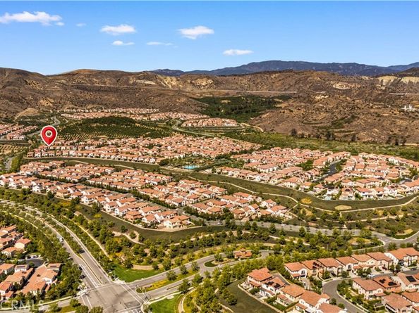 100 Viano, Irvine CA 92602