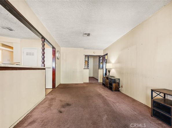 207 Los Angeles Avenue, Monrovia CA 91016