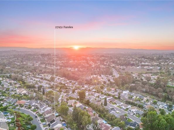27951 Faroles, Mission Viejo CA 92692