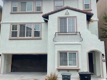2889 Plaza Del Amo