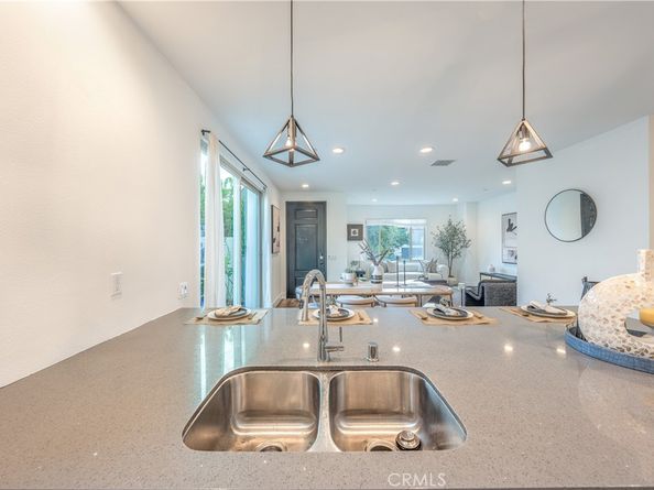 177 Frame, Irvine CA 92618