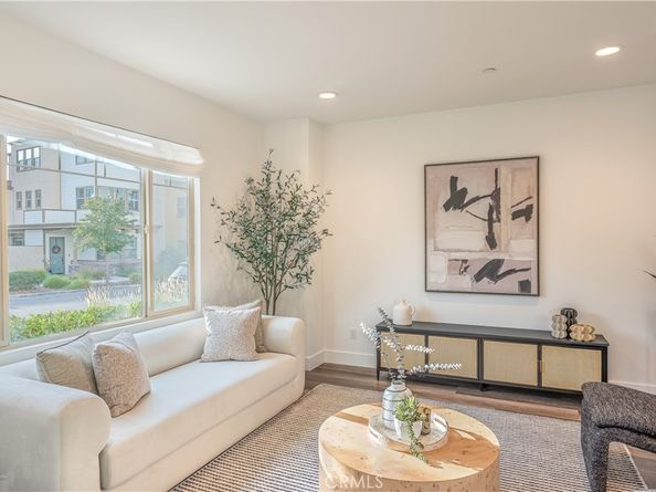 177 Frame, Irvine CA 92618