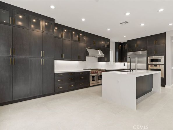 204 Stage, Irvine CA 92618