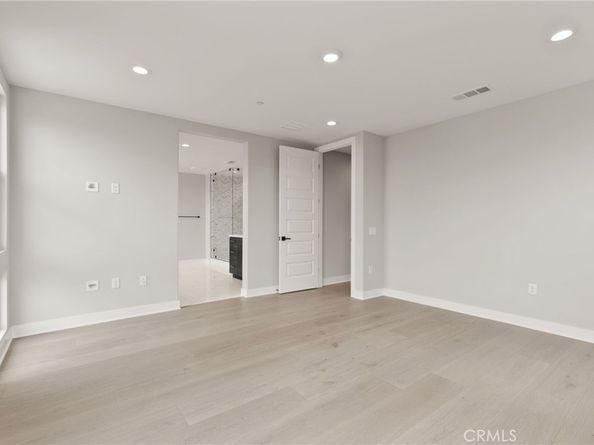 204 Stage, Irvine CA 92618