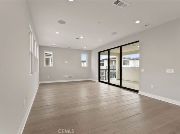 204 Stage, Irvine CA 92618