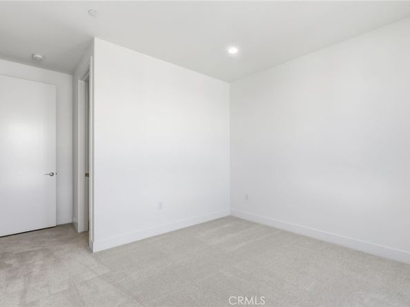 101 Red Oak, Lake Forest CA 92630