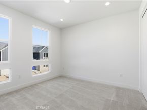 101 Red Oak, Lake Forest CA 92630