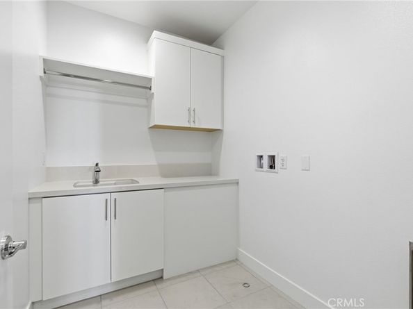 101 Red Oak, Lake Forest CA 92630