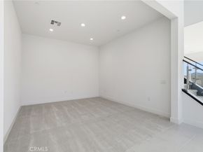 101 Red Oak, Lake Forest CA 92630