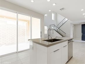 101 Red Oak, Lake Forest CA 92630