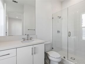 101 Red Oak, Lake Forest CA 92630