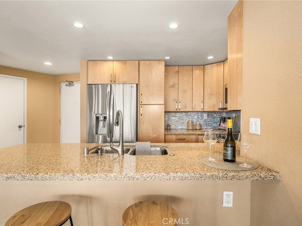 700 E Ocean 2406, Long Beach CA 90802