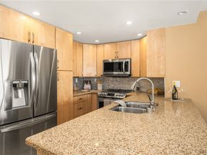 700 E Ocean 2406, Long Beach CA 90802