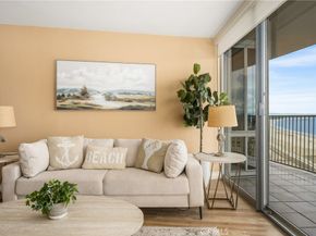 700 E Ocean 2406, Long Beach CA 90802