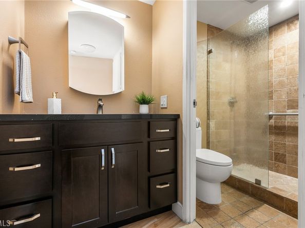 700 E Ocean 2406, Long Beach CA 90802