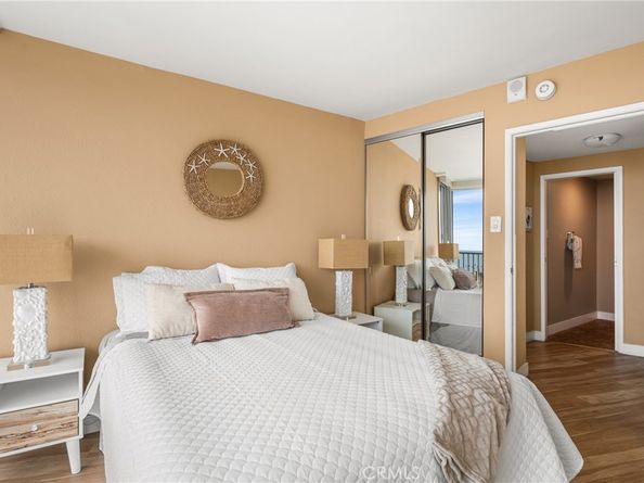 700 E Ocean 2406, Long Beach CA 90802