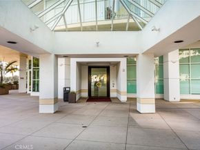 700 E Ocean 2406, Long Beach CA 90802