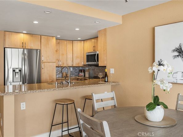 700 E Ocean 2406, Long Beach CA 90802