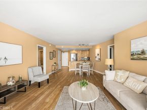 700 E Ocean 2406, Long Beach CA 90802