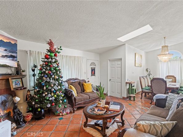 14263 Hubbard, Sylmar CA 91342