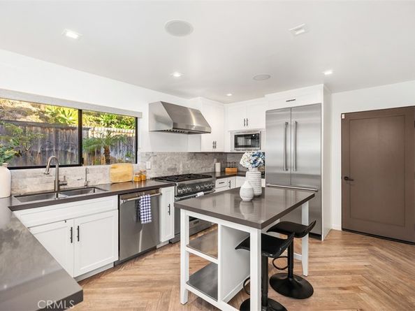 2870 Zell Drive, Laguna Beach CA 92651