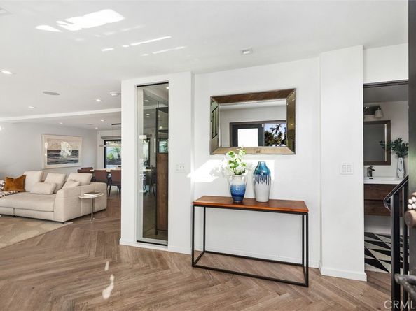 2870 Zell Drive, Laguna Beach CA 92651