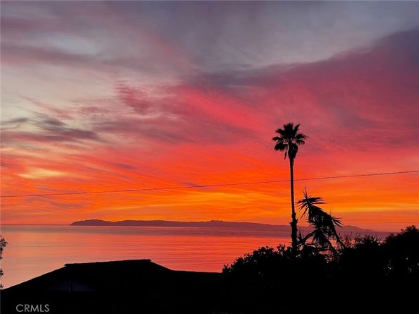 2870 Zell Drive, Laguna Beach CA 92651