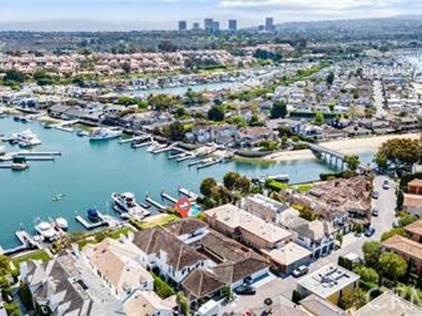 11 Harbor Island, Newport Beach CA 92660