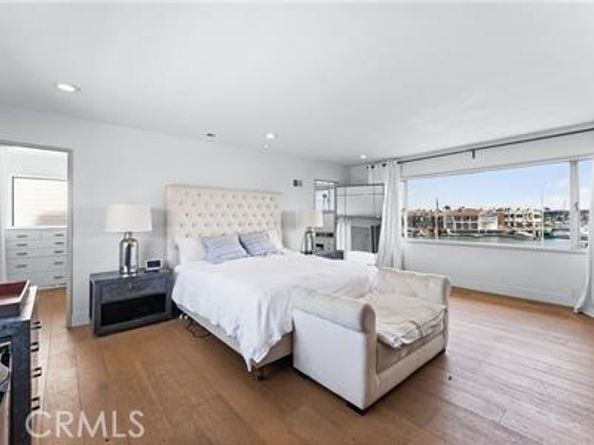 11 Harbor Island, Newport Beach CA 92660