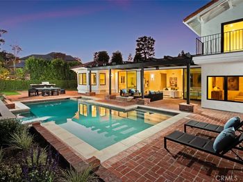 38 Royal Saint George