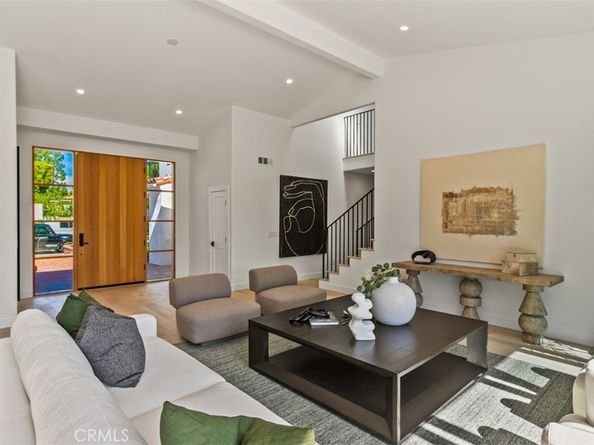 38 Royal Saint George, Newport Beach CA 92660